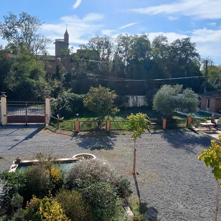 Batisse Historique Proche Lac Et Forets Homestay Saveres